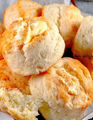A plate of yummy copycat Popeye's biscuits